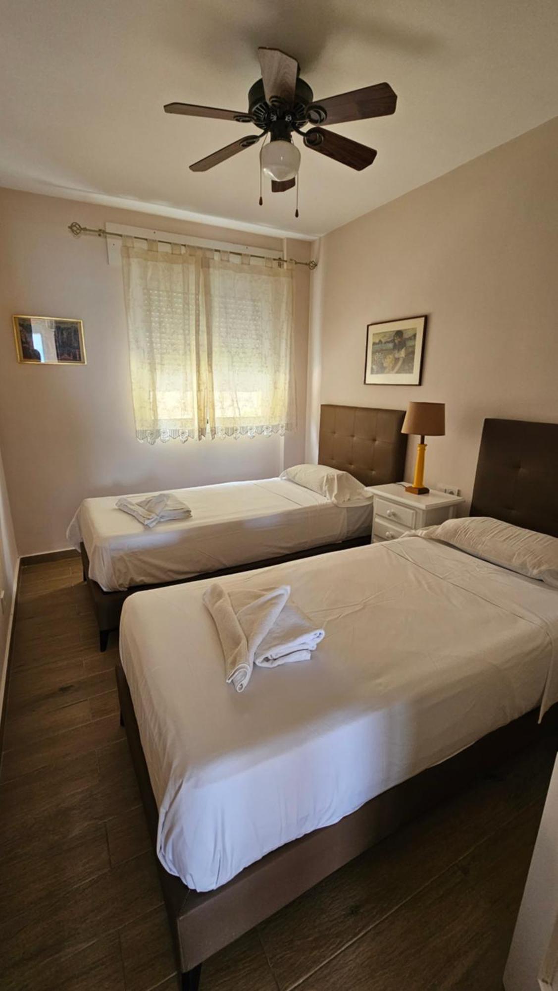 Edificio Sol Apartment Нерха Екстериор снимка